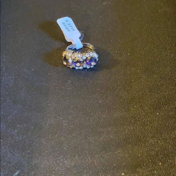 Ring - Picture 1 of 3